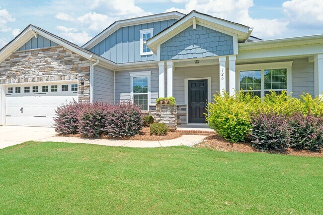 Photo - 3 Bedroom Home in Belmont!