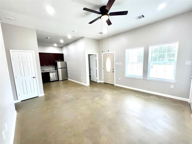 Photo - 9508 Quaker Ct