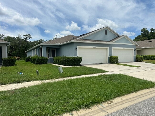 Building Photo - 2 Bedroom + Office / 2 Bath Duplex for Rent in Leesburg