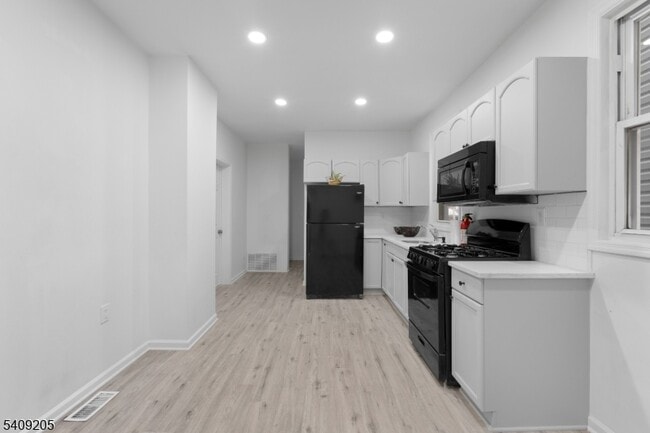 Photo - 223 Pine St Unit 1