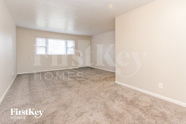 Photo - 324 Hopkins Rd