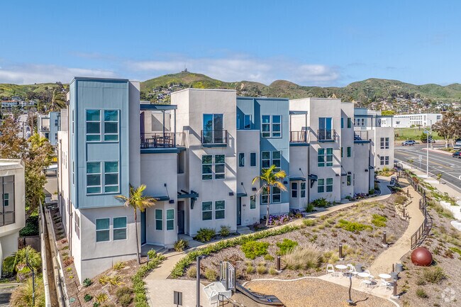 Photo - The Pearl Ventura Beach Townhomes