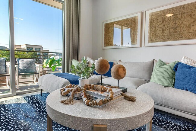 Photo - 6400 Washington Ave Unidad 402