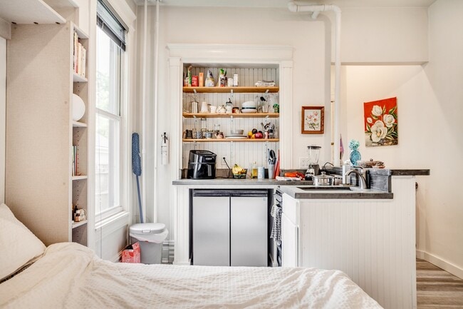 Photo - 2713 Fremont Ave S Unit 2