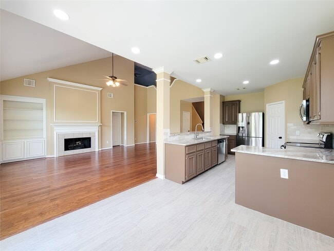 Photo - 21122 Golden Sycamore tr