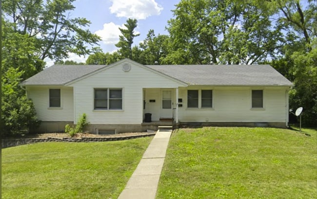Building Photo - 310 S Clayton Ave Unit 310 Rental