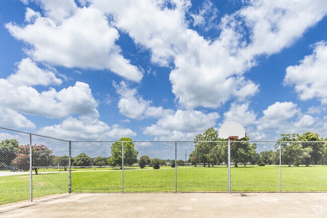 Basketball courts - Coastal Park Townehomes