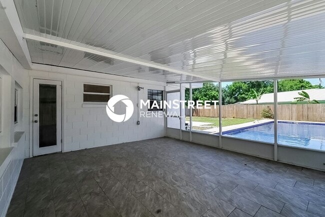 Photo - 3 Bedroom Pet-Friendly Home in Winter Haven, FL with Main Street Renewal