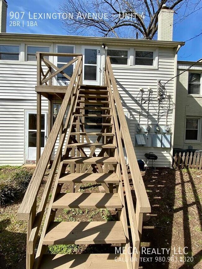 Photo - 907 Lexington Ave