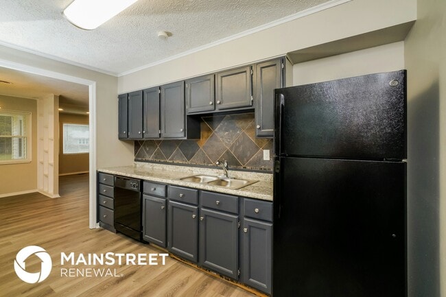 Photo - 279 Granvil Dr