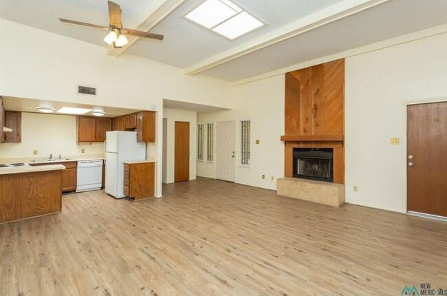 Photo - 1009 W Poe St