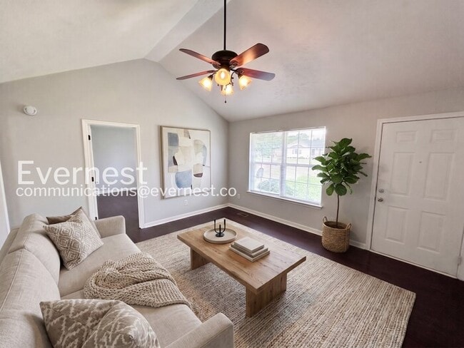 Photo - 209 Loch Lomand Dr