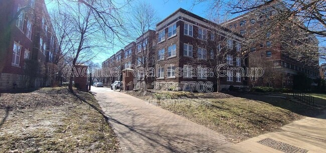 Building Photo - 5360 Pershing Ave Unit Apartment 6a