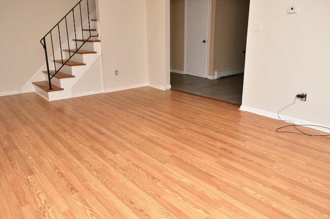 Photo - 65 Corinthian Ave