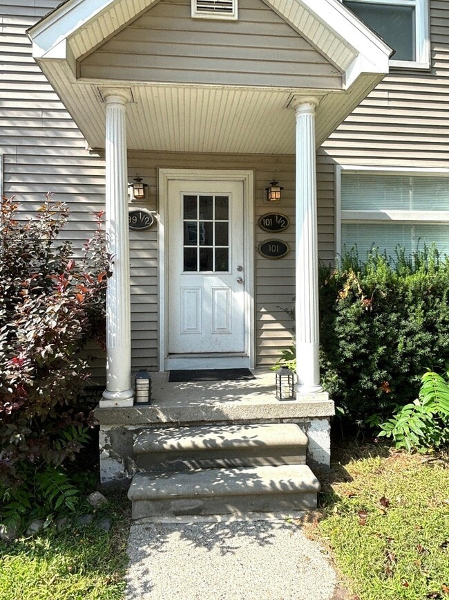 Photo - 99 Clinton St