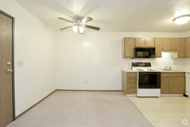 2 Bedroom - Dining Room - 1007 Arlene