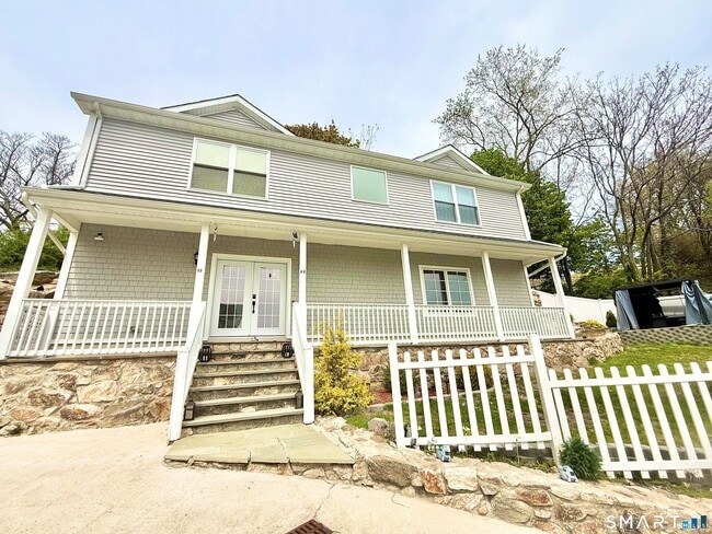 Building Photo - 69 Platt Pl
