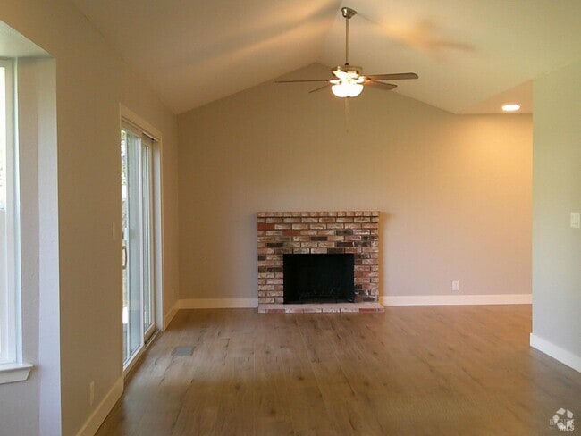 Building Photo - 785 Dogwood Cir Rental