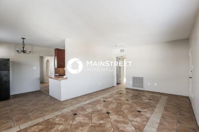 3 Bedroom Pet-Friendly Home in Phoenix, AZ with Main Street Renewal