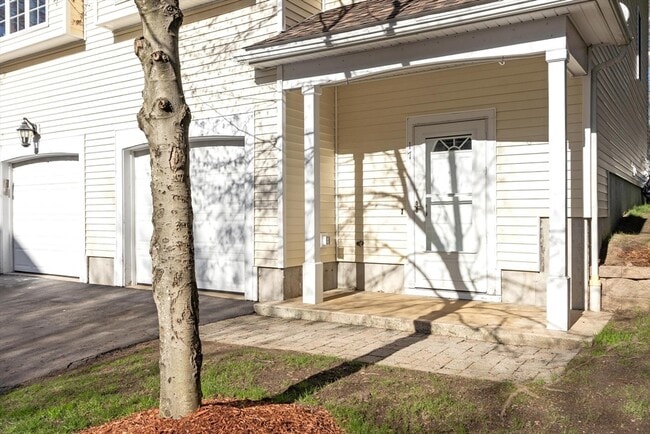 Photo - 270 Littleton Rd