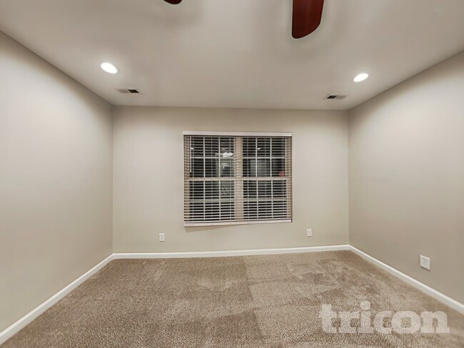 Photo - 254 Riverrun Dr