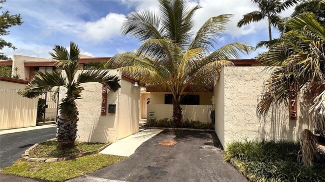 Building Photo - 7665 SW 106th Ave Rental