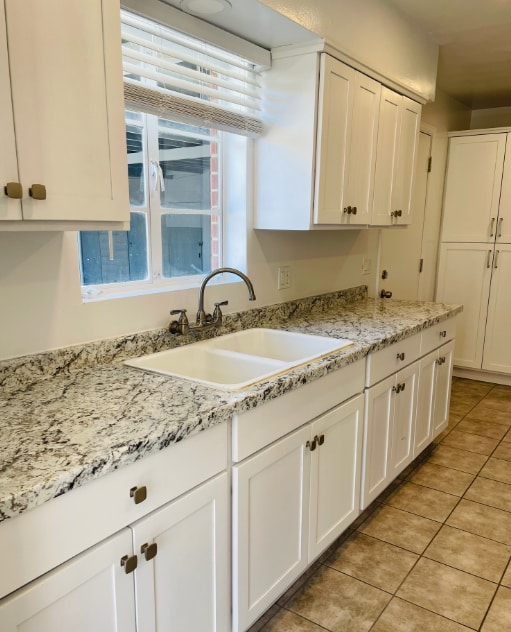 Photo - Expansive Elegant and Modern Stunning 3 Be...