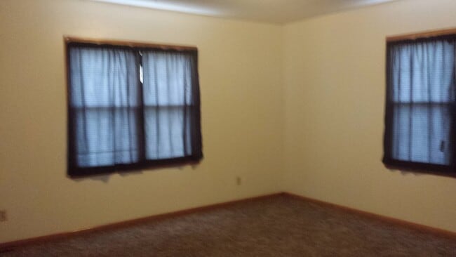 Photo - 2 Bedroom, 1 Bathroom House with Carport