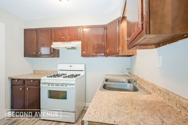 Photo - 7645 Highland Ave