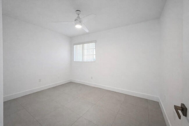 Photo - 2150 SW 72nd Ave Unit 1