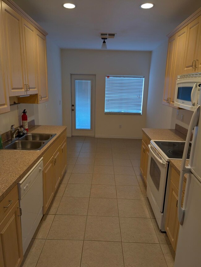 Photo - 2062 SE Glen Ridge Dr