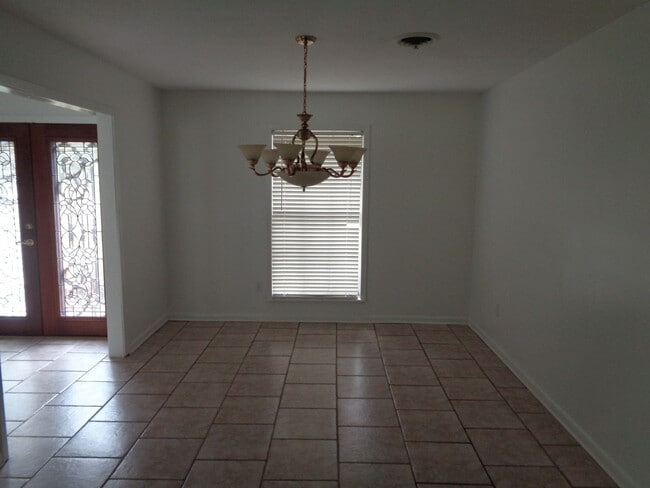 Photo - 1416 Radcliffe St