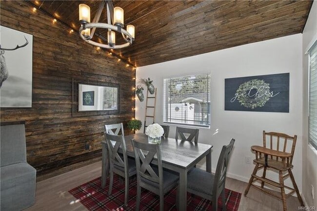 Photo - Move-In Ready 2 Bed / 2 Bath + Bonus Room & Den/Office