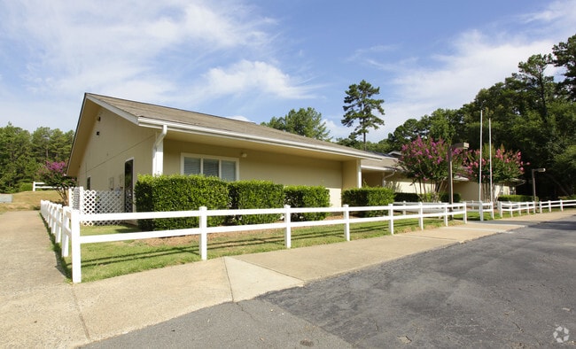 The Cottages Apartments