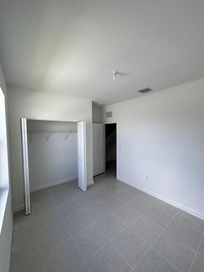 1153 NW 1st Ter Townhome Townhome - Image