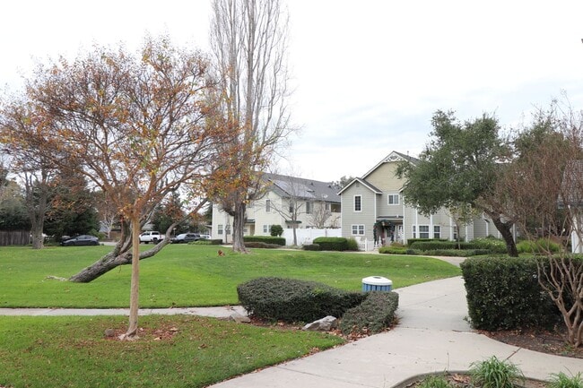 Photo - Lovely Cottonwood Glen Townhome