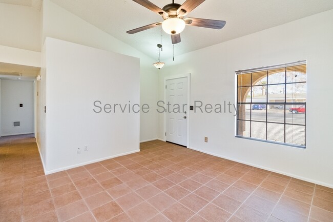 Photo - 8328 N 31st Ave