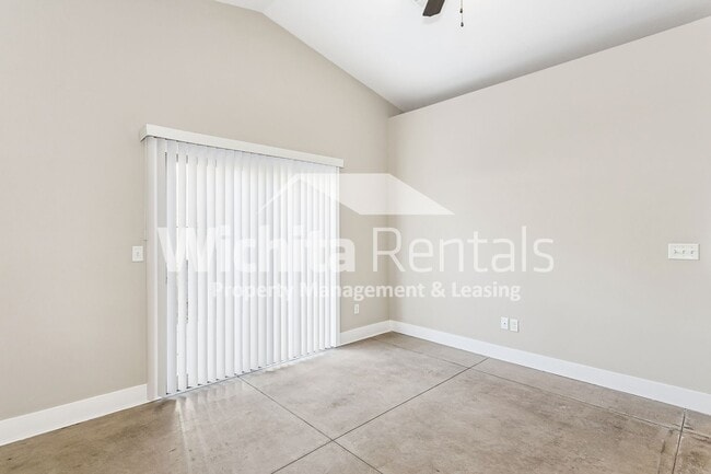 Photo - 3 bedroom 2 bath duplex - Derby Schools