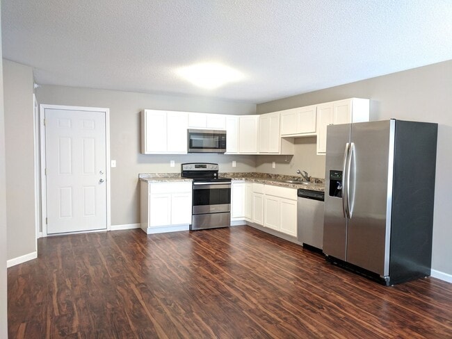 Photo - Legacy Trail Apartments