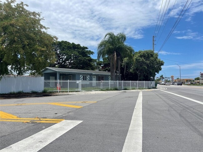 Building Photo - 11751 SW 190th Terrace Rental