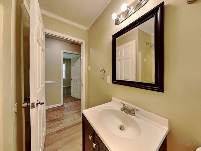 Photo - 4556 Wesley Dr