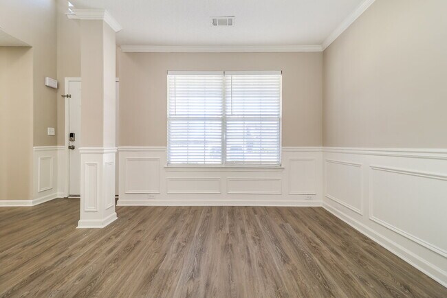 Photo - 166 Birchfield Way