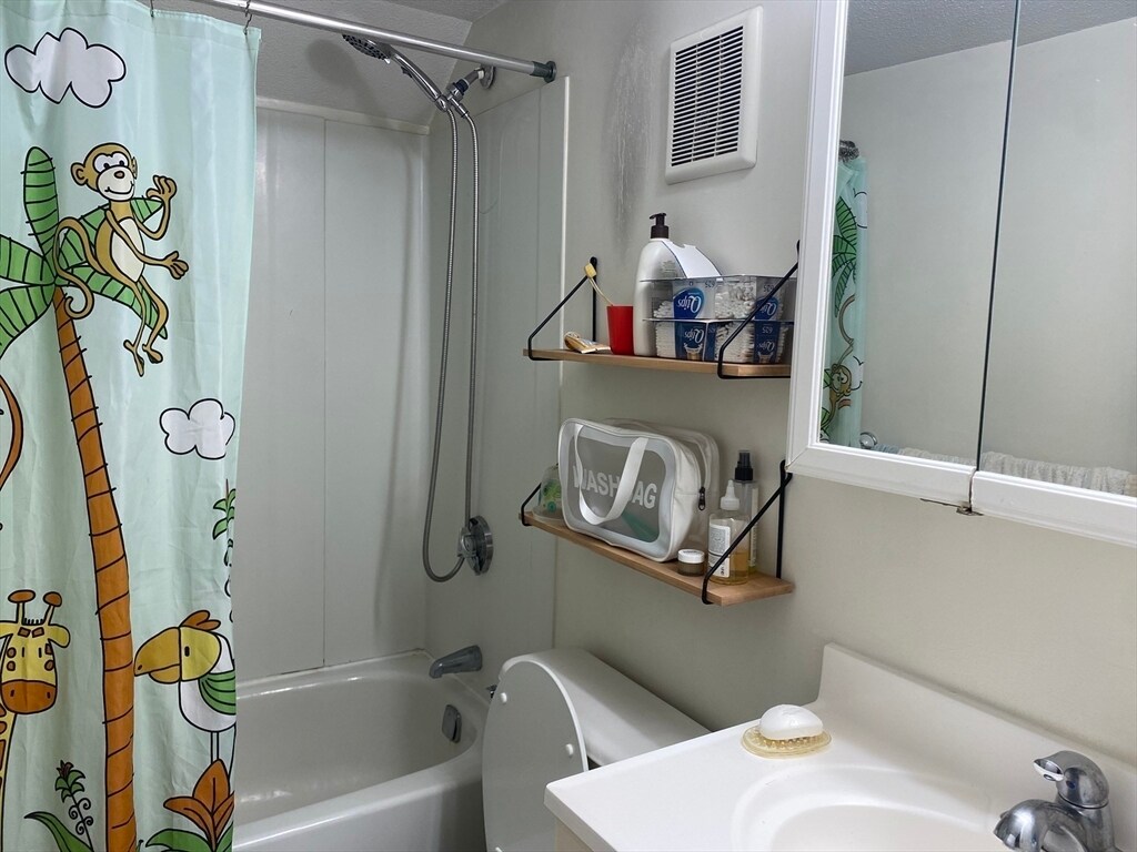 Photo - 82 Peterborough St Unit 7H