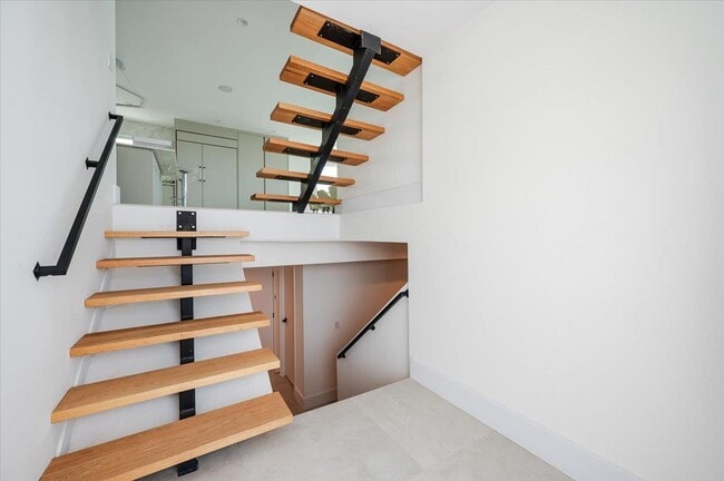 Photo - 177 Albany Blvd