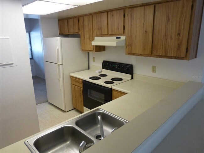 Photo - 5806 Windhover Dr