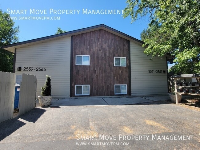 Building Photo - 2561 Targee- Rental
