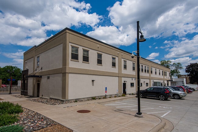 Building Photo - Western U Flats Rental