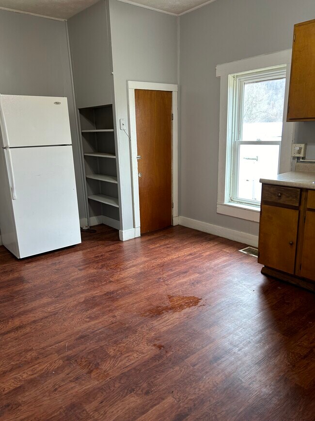 Photo - 1151 Boyers Rd