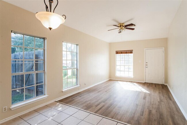 Photo - 1705 Constantino Cir