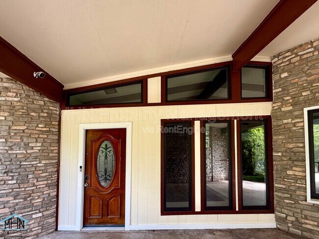 Photo - 100 Bluet Ln